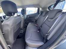 Renault Clio 1.5 dCi [90] Play 5-Door Hatchback Euro 6 Diesel Manual