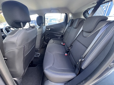 1.5 dCi [90] Play 1.5 5dr Hatchback Manual Diesel