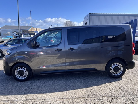 1.5 D [120] Medium L2H1 9-Seat 1.5 6dr MPV Manual Diesel