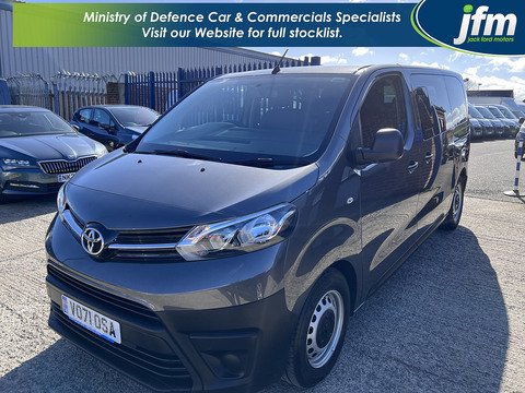 1.5 D [120] Medium L2H1 9-Seat 1.5 6dr MPV Manual Diesel