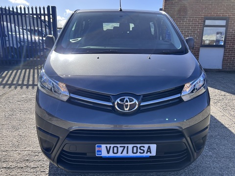 1.5 D [120] Medium L2H1 9-Seat 1.5 6dr MPV Manual Diesel
