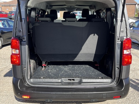 1.5 D [120] Medium L2H1 9-Seat 1.5 6dr MPV Manual Diesel