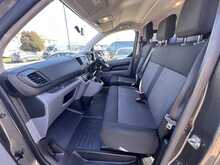 Toyota PROACE Verso 1.5 D [120] Medium L2H1 9-Seat MPV Diesel Manual