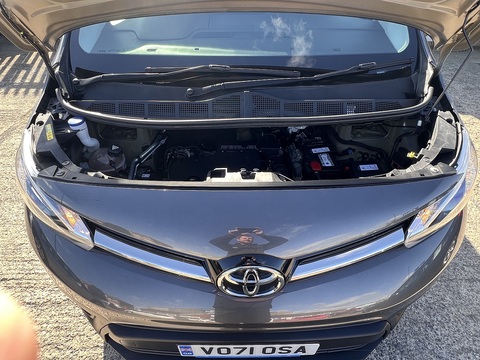 1.5 D [120] Medium L2H1 9-Seat 1.5 6dr MPV Manual Diesel