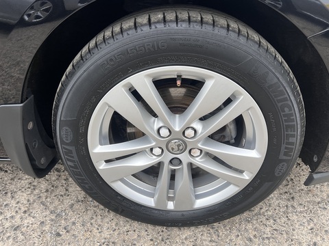 1.6 CDTi [110] Design Sports Tourer [Euro 6] 1.6 5dr Estate Manual Diesel