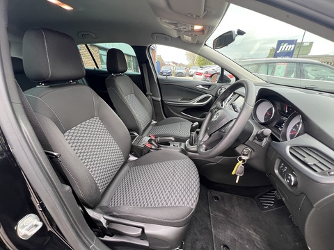 1.6 CDTi [110] Design Sports Tourer [Euro 6] 1.6 5dr Estate Manual Diesel