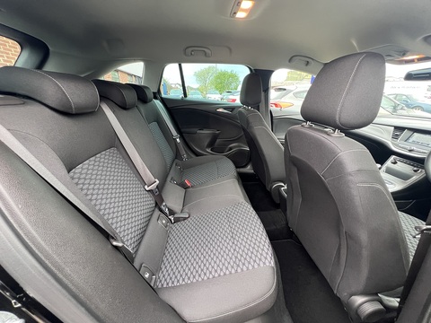 1.6 CDTi [110] Design Sports Tourer [Euro 6] 1.6 5dr Estate Manual Diesel