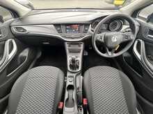 Vauxhall Astra 1.6 CDTI [110] Design Sport Tourer [Euro 6] Diesel Manual Estate