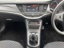 Vauxhall Astra 1.6 CDTI [110] Design Sport Tourer [Euro 6] Diesel Manual Estate