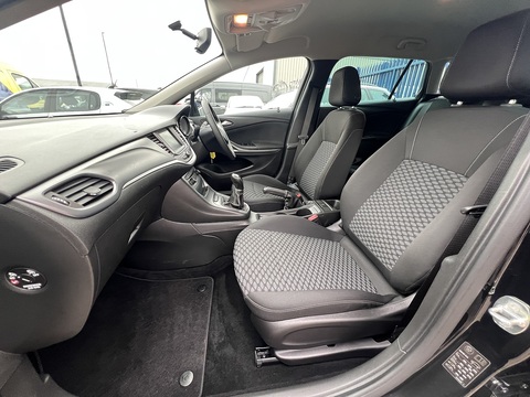 1.6 CDTi [110] Design Sports Tourer [Euro 6] 1.6 5dr Estate Manual Diesel