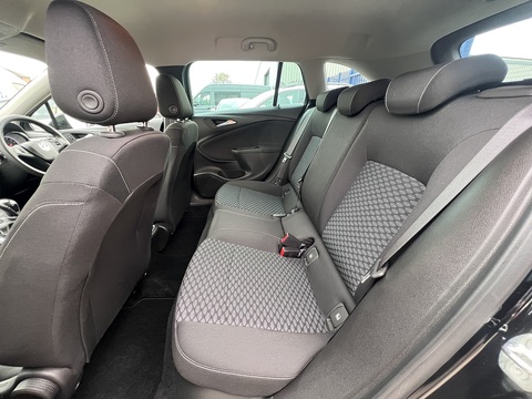 1.6 CDTi [110] Design Sports Tourer [Euro 6] 1.6 5dr Estate Manual Diesel