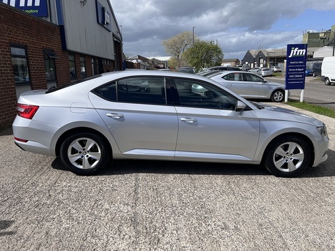 1.6 TDI S Euro 6 1.6 5dr Hatchback Manual Diesel