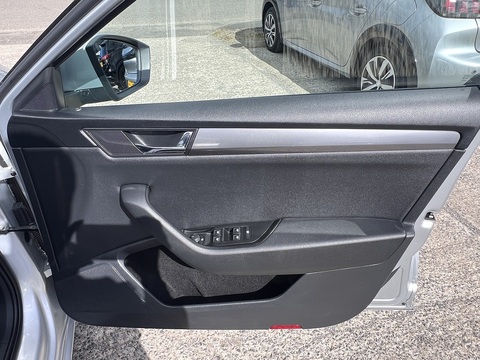 1.6 TDI S Euro 6 1.6 5dr Hatchback Manual Diesel