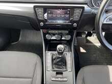 Skoda Superb 1.6 TDI S Hatchback 5dr Diesel Manual Euro 6 (s/s) (120 ps)