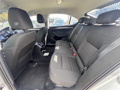 1.6 TDI S Euro 6 1.6 5dr Hatchback Manual Diesel