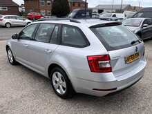 Skoda Octavia 1.6 TDI [115] S Euro 6 (s/s) Diesel Estate Car Manual