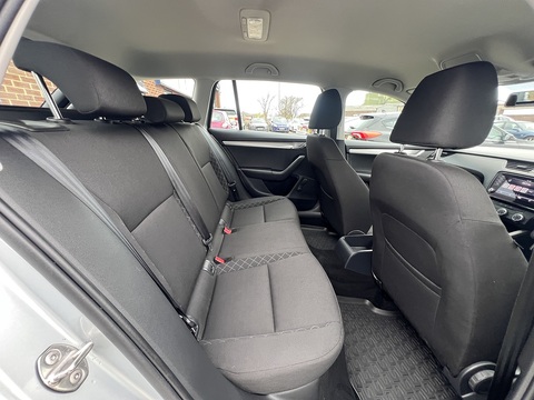 1.6 TDI [115] S Euro 6 (s/s) 1.6 5dr Estate Manual Diesel