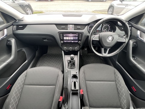 1.6 TDI [115] S Euro 6 (s/s) 1.6 5dr Estate Manual Diesel