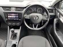Skoda Octavia 1.6 TDI [115] S Euro 6 (s/s) Diesel Estate Car Manual