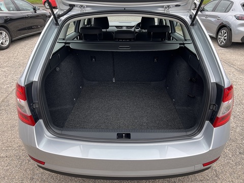 1.6 TDI [115] S Euro 6 (s/s) 1.6 5dr Estate Manual Diesel