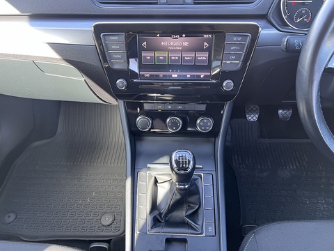 2.0 TDI [150] S (Euro 6) 2.0 5dr Estate Manual Diesel