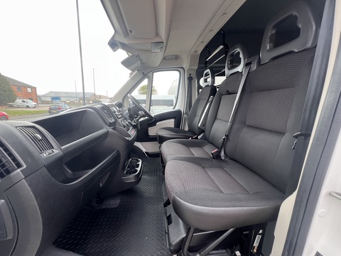 2.0 BlueHDI 35 Enterprise Heavy L3H2 [9-Seat] 2.0 5dr Combi Van Manual Diesel