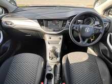 Vauxhall Astra 1.6 CDTI [110] Design Sport Tourer [Euro 6] Diesel Manual E