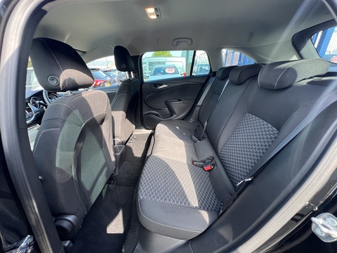 1.6 CDTi [110] Design Sports Tourer (Euro 6) 1.6 5dr Estate Manual Diesel