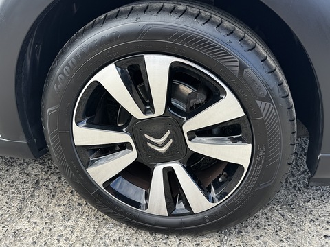 1.6 BlueHDi [75] Feel (s/s) 1.6 5dr Hatchback Manual Diesel