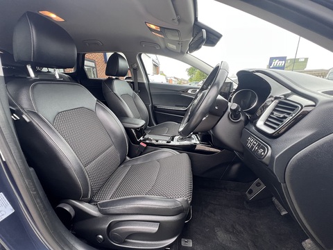 1.6 GDi 8.9kWh 3 Sportswagon PHEV DCT Euro 6 1.6 5dr Estate Semi Auto Petrol/Electric