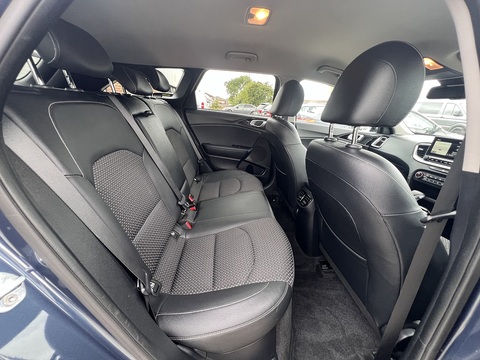 1.6 GDi 8.9kWh 3 Sportswagon PHEV DCT Euro 6 1.6 5dr Estate Semi Auto Petrol/Electric