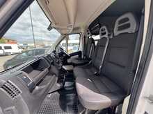 Citroen Relay 2.0 BlueHDi 35 Enterprise L2H2 9-Seat Euro 6 Diesel Combi/Panel Van