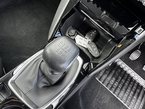 1.5 BlueHDi Allure Premium Euro 6 (s/s) 1.5 5dr Hatchback Manual Diesel
