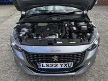 Peugeot 208 1.5 BlueHDi Allure Premium Euro 6 Diesel 5-Door Hatchback Manual