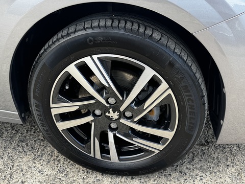 1.5 BlueHDi Allure Premium Euro 6 (s/s) 1.5 5dr Hatchback Manual Diesel