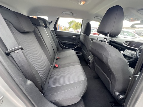 1.6 BlueHDi [100] Active Euro 6 (s/s) 1.6 5dr Estate Manual Diesel
