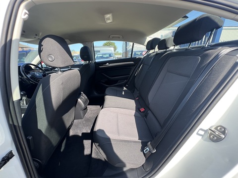 2.0 TDI [150] S (s/s) 2.0 4dr Saloon Manual Diesel