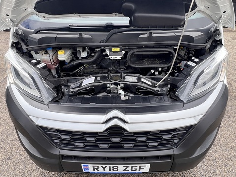 2.0 BlueHDi 35 Heavy L3 Dropside [Tail Lift] 7-seat Crewcab Euro 6 Diesel Manual 2.0 4dr Chassis Cab Manual Diesel