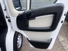 Citroen Relay 2.0 BlueHDi 35 Heavy L3 Dropside [Tail Lift] 7-seat Crewcab Euri 6 Diesel Manual