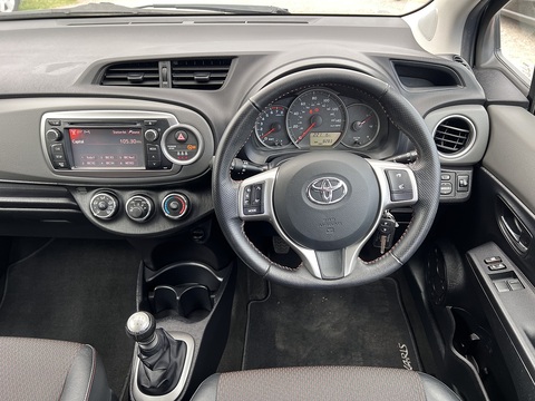 1.3 Dual VVT-i SR 1.3 5dr Hatchback Manual Petrol