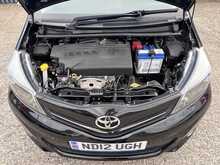 Toyota Yaris 1.3 Dual VVT-i SR Petrol 5-Door Hatchback Manual