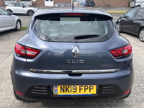 1.5dCi [90] Play 1.5 5dr Hatchback Manual Diesel