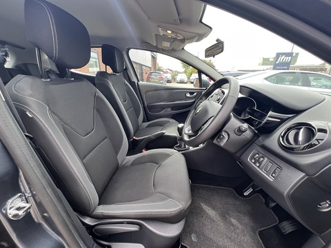 1.5dCi [90] Play 1.5 5dr Hatchback Manual Diesel