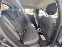 Renault Clio 1.5 dCi [90] Play 5-Door Hatchback Euro 6 Diesel Manual