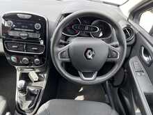 Renault Clio 1.5 dCi [90] Play 5-Door Hatchback Euro 6 Diesel Manual