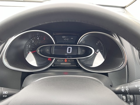 1.5dCi [90] Play 1.5 5dr Hatchback Manual Diesel