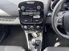 Renault Clio 1.5 dCi [90] Play 5-Door Hatchback Euro 6 Diesel Manual