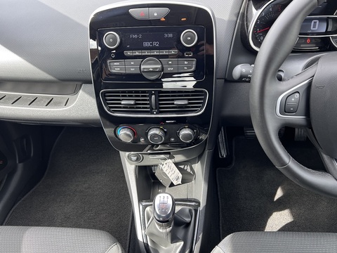 1.5dCi [90] Play 1.5 5dr Hatchback Manual Diesel
