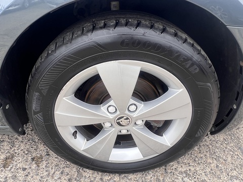 1.6 TDI [115] S Euro 6 (s/s) 1.6 5dr Estate Manual Diesel