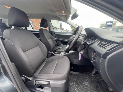 1.6 TDI [115] S Euro 6 (s/s) 1.6 5dr Estate Manual Diesel
